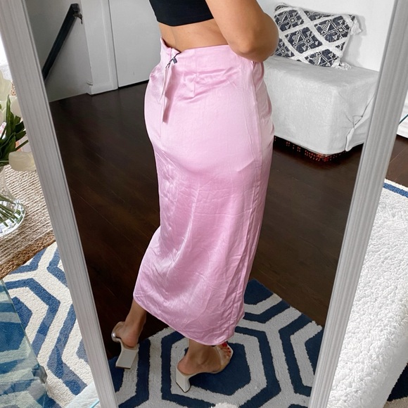 💕 ZARA PINK SATIN SIDE RUCHED SLIT MIDI SKIRT! - Picture 4 of 16